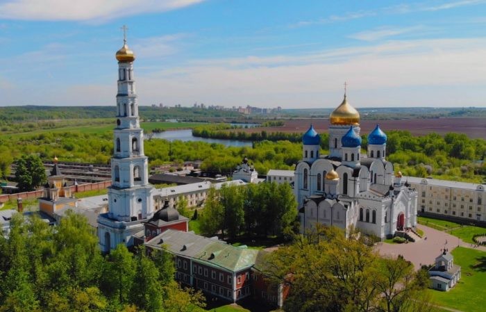 30 крупнейших монастырей Подмосковья