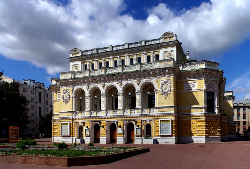 Драматический театр