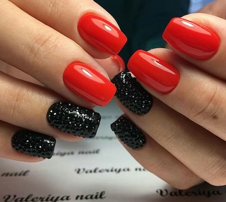 Красно-черный маникур (24)